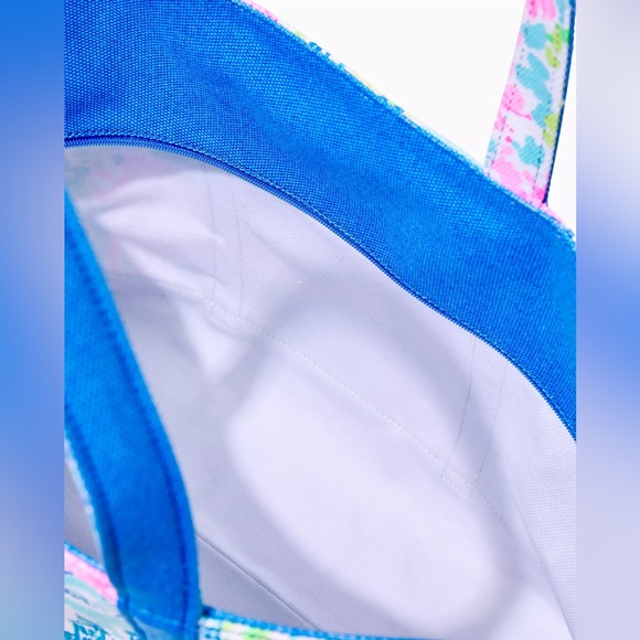 Women’s Lilly Pulitzer Mercato Canvas Cotton Tote Bag - Multi Lilly Loves DC - Picture 3 of 9